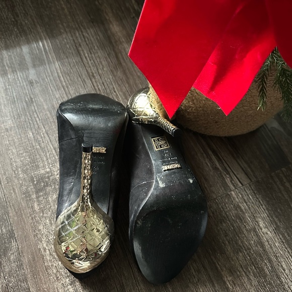 SCHUTZ Black Open Toe Leather Pumps With Gold Heels Size 7.5 - Picture 7 of 8